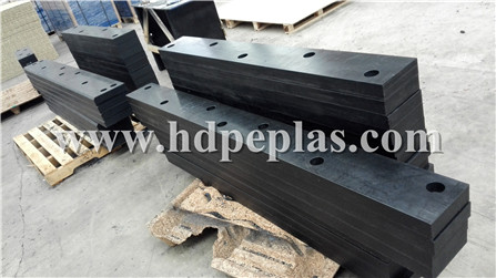 Black UHMWPE fender pad