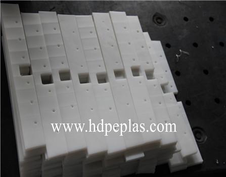 UHMWPE/HDPE conveyor paddle or drag flight for conveyor chain